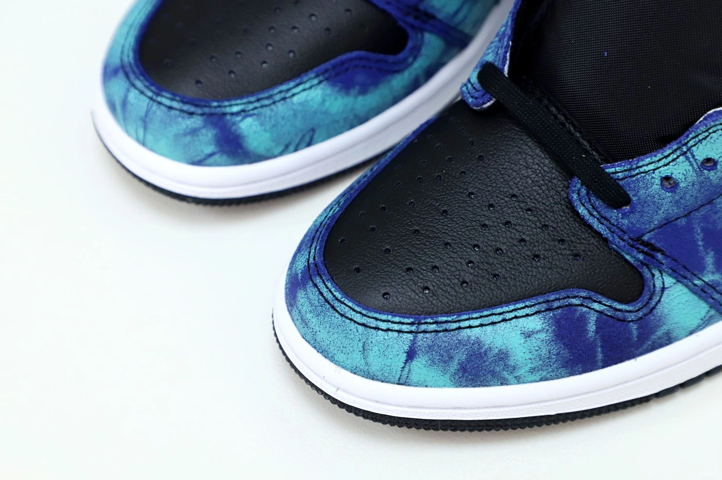 OG Air High  1 Tie-Dye Jordan 1025